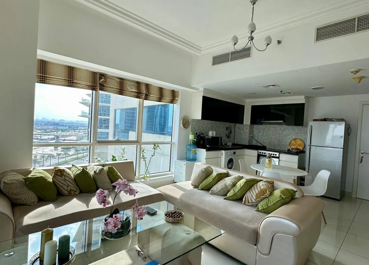 Apartment 1 Bedroom In The Heart Of Business Bay Dubai