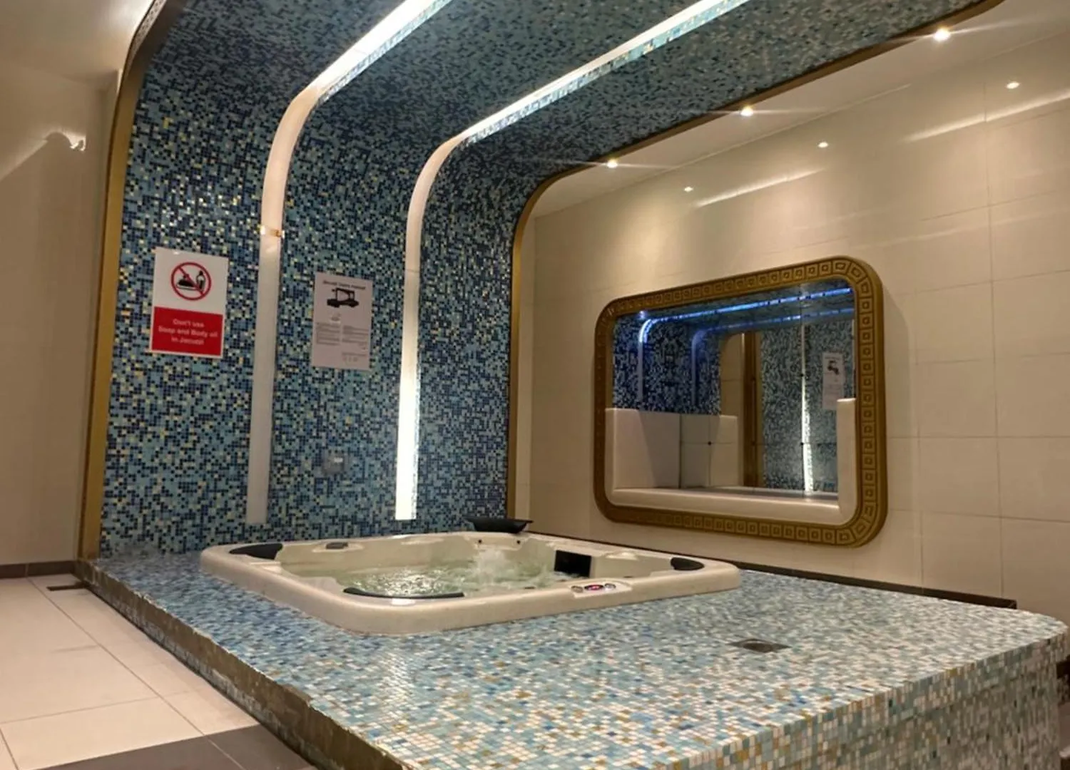 Apartment 1 Bedroom In The Heart Of Business Bay Dubai